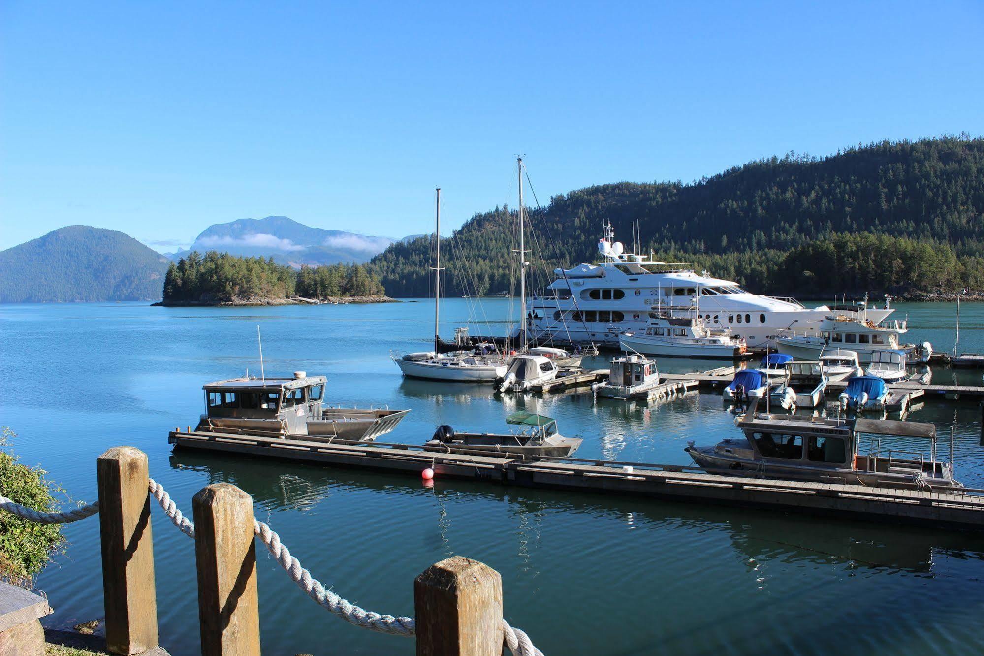 Backeddy Resort And Marina Egmont Екстериор снимка