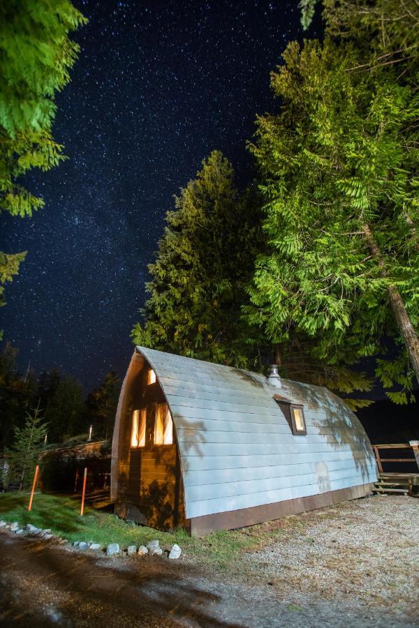 Backeddy Resort And Marina Egmont Екстериор снимка